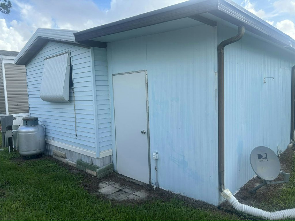 AFFORDABLE RENT, BEAUTIFUL SURROUNDINGS