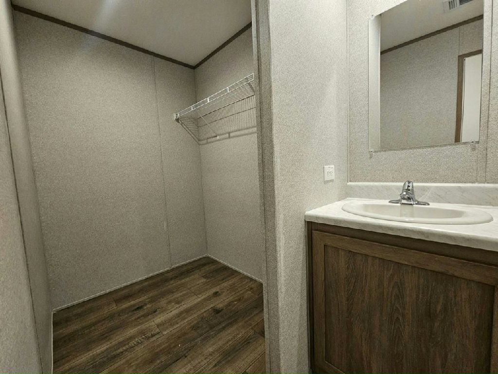 LIVE YOUR DREAM AT EAGLE ESTATES