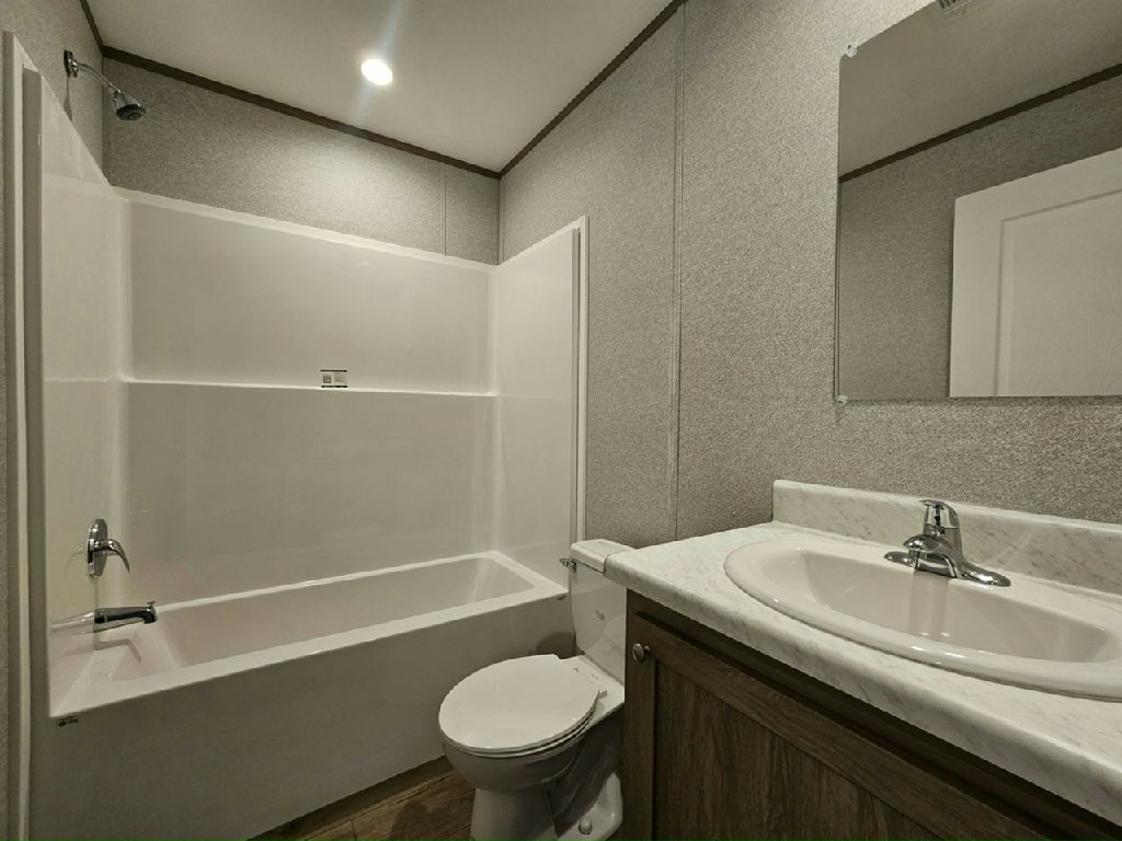 LIVE YOUR DREAM AT EAGLE ESTATES