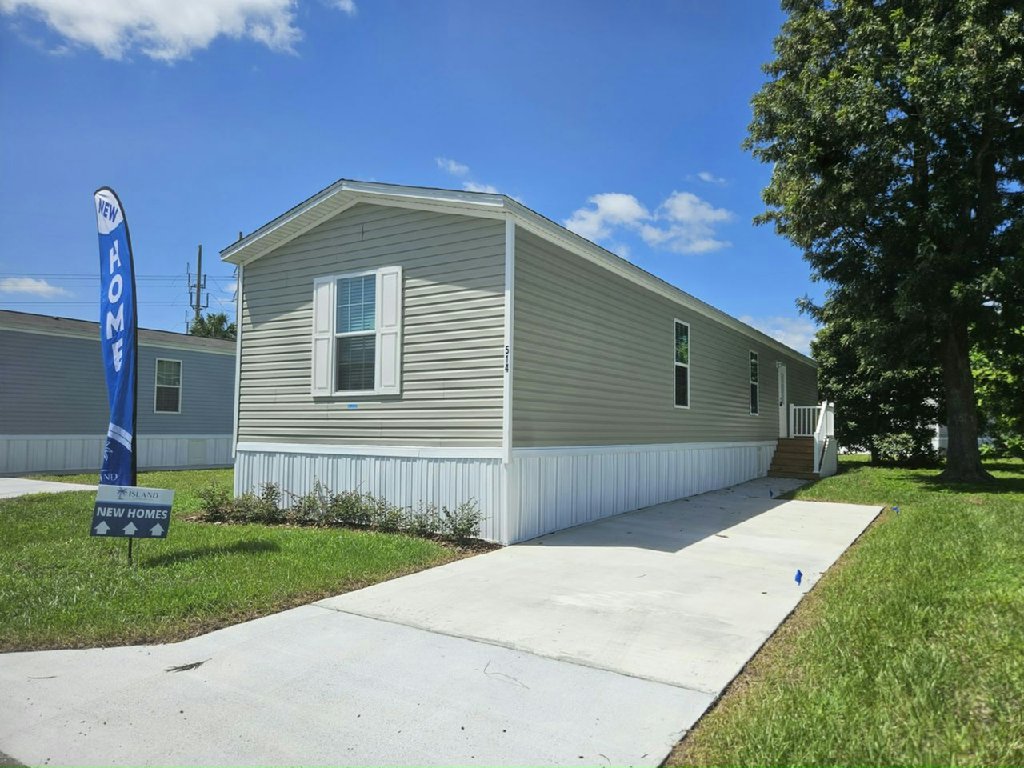 YOUR NEW HOME IN NORTH FORT MYERS