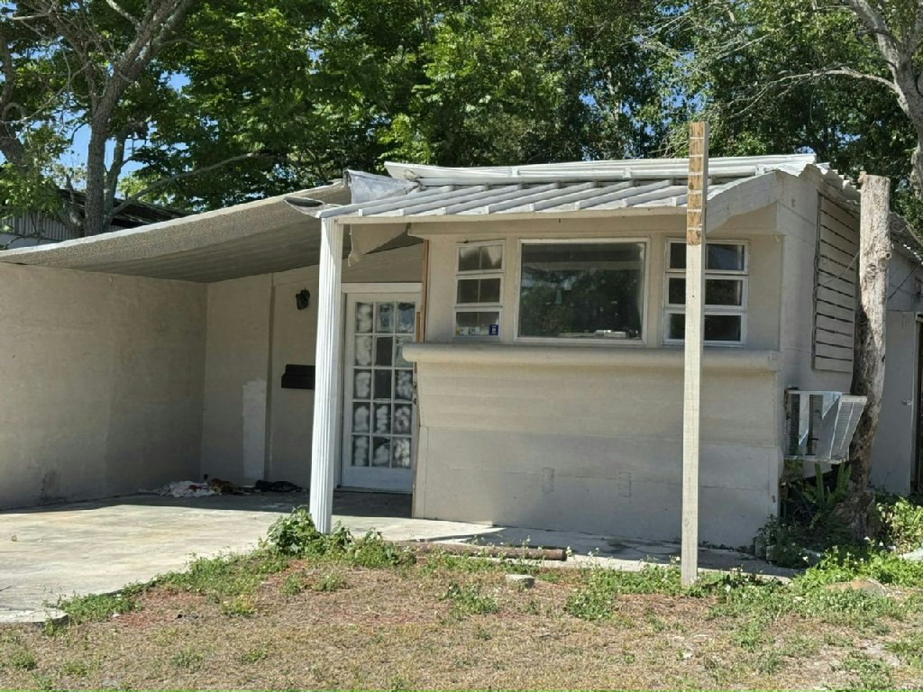 MOUNT DORA LIVING AT A MAGICAL PRICE