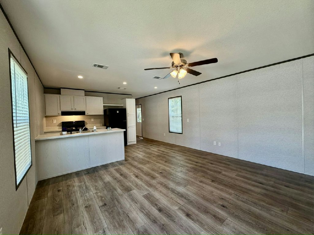 CRYSTAL RIVER LIVING AT A MAGICAL PRICE