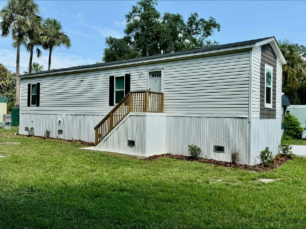 YOUR NEW HOME IN CRYSTAL RIVER