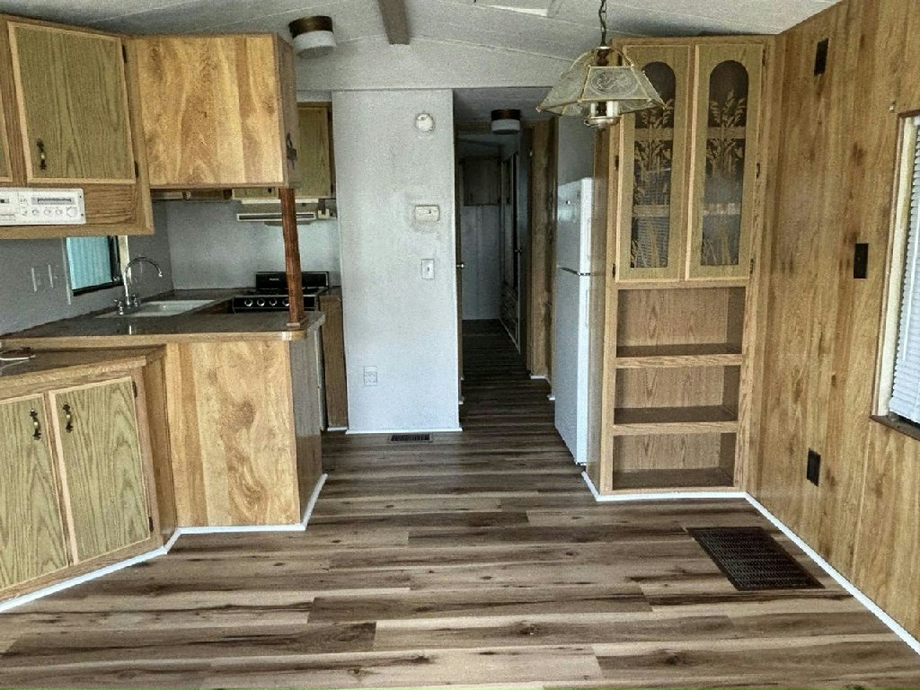 AFFORDABLE RENT, BEAUTIFUL SURROUNDINGS