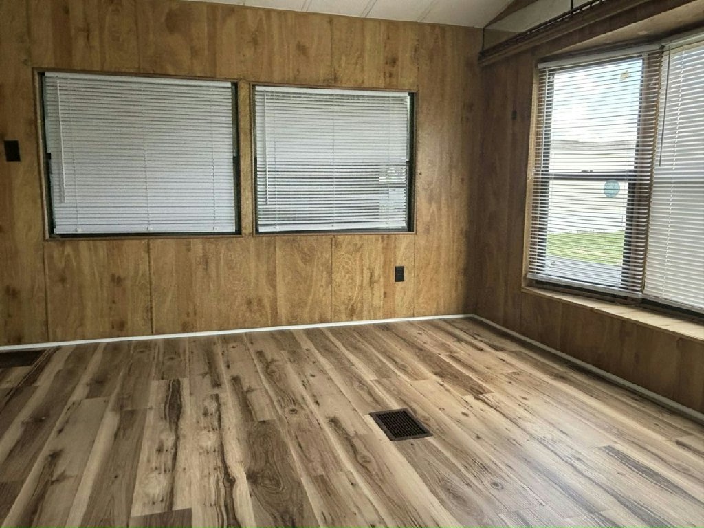 AFFORDABLE RENT, BEAUTIFUL SURROUNDINGS