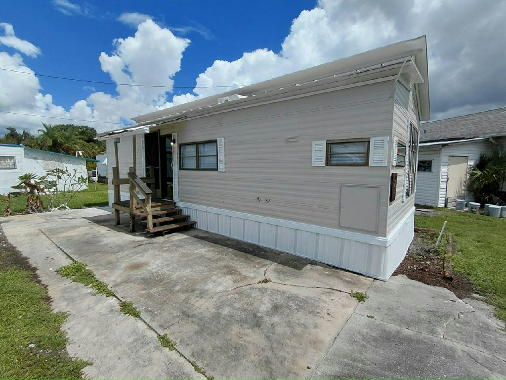 AFFORDABLE RENT, BEAUTIFUL SURROUNDINGS