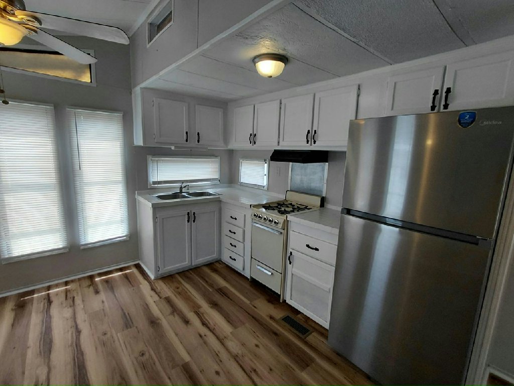AFFORDABLE RENT, BEAUTIFUL SURROUNDINGS