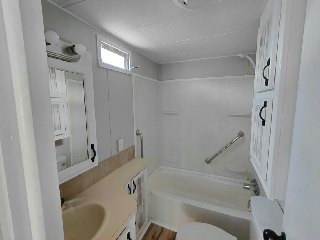 AFFORDABLE RENT, BEAUTIFUL SURROUNDINGS