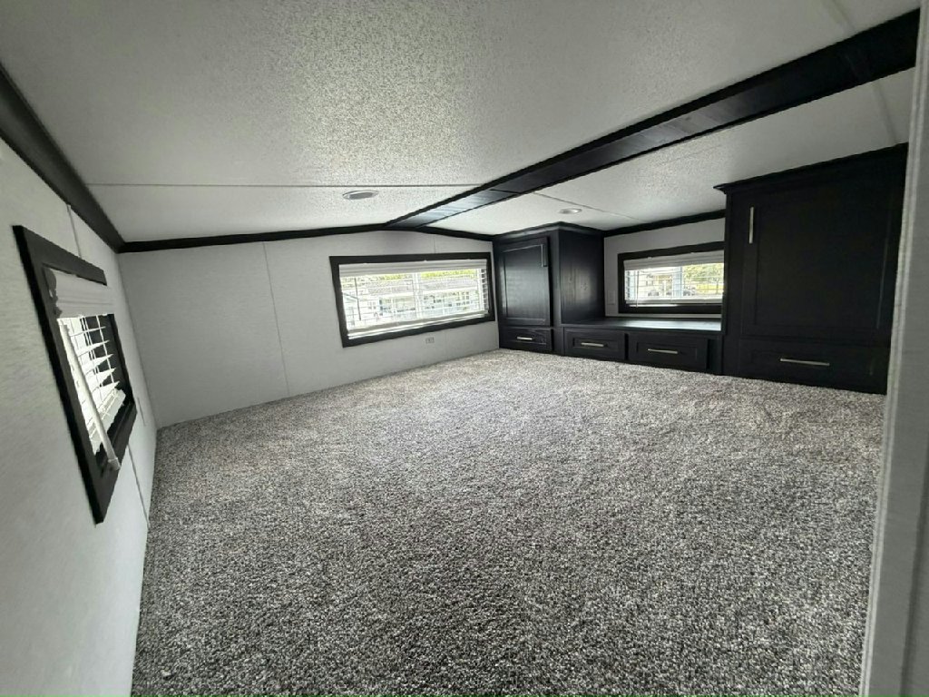 LAKEVIEW LIVING AT A MAGICAL PRICE
