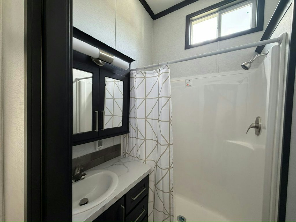 LAKEVIEW LIVING AT A MAGICAL PRICE