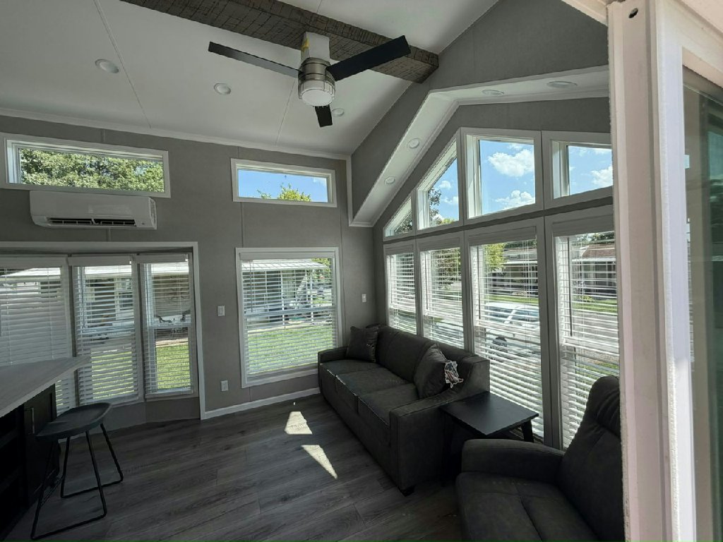 YOUR NEW HOME IN LAKEVIEW