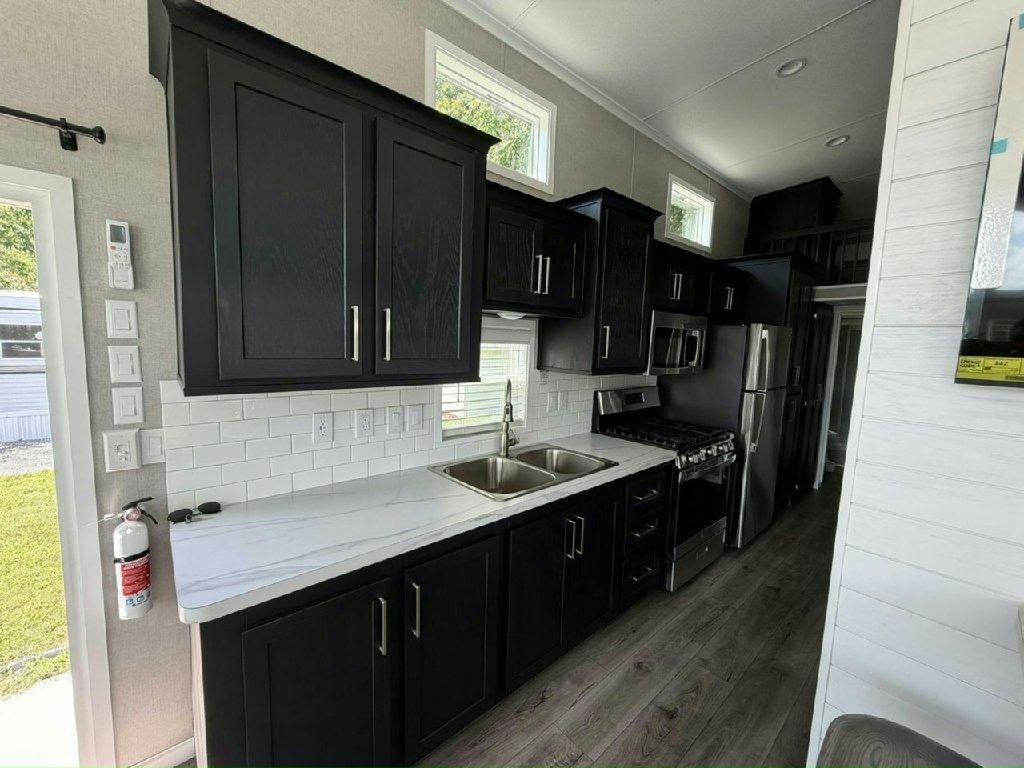 YOUR NEW HOME IN LAKEVIEW