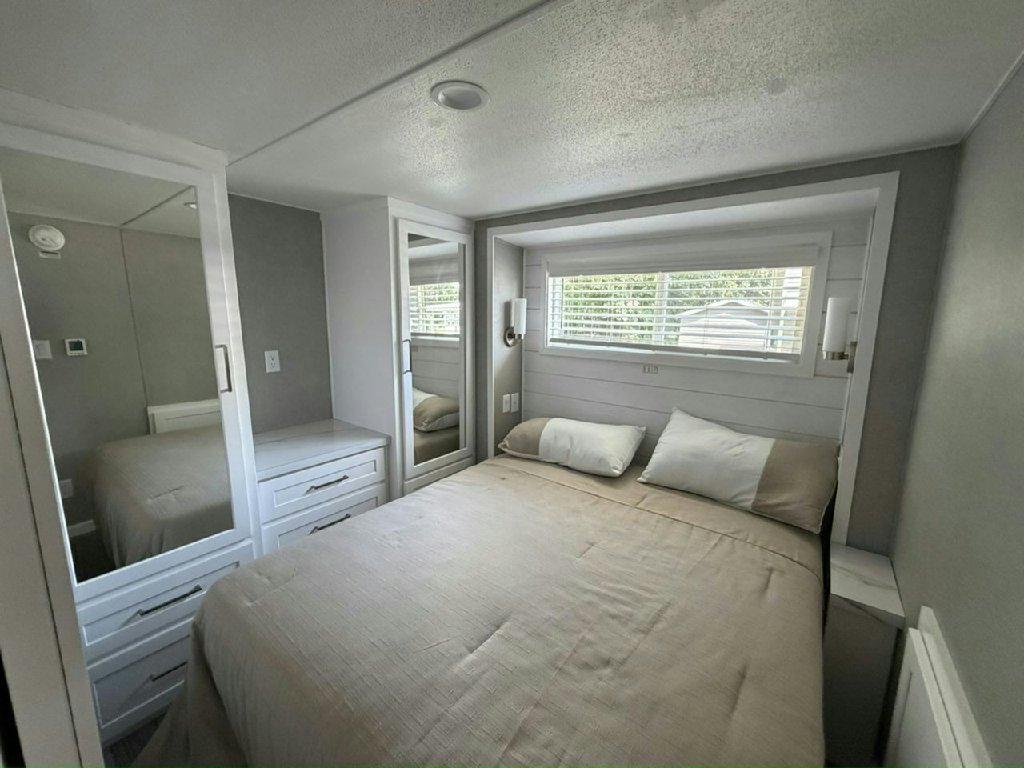 YOUR NEW HOME IN LAKEVIEW