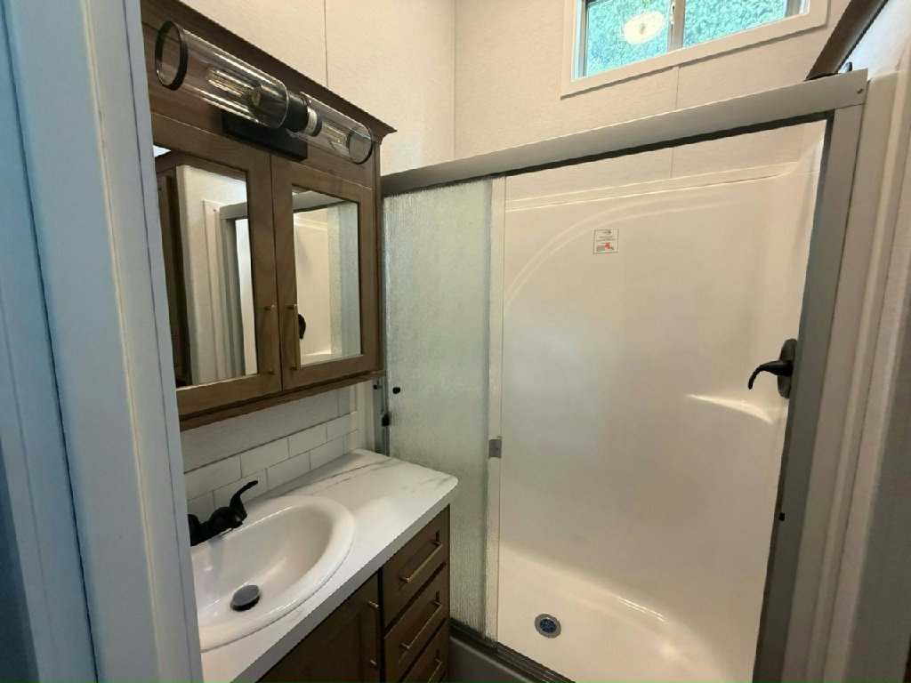 GREAT VALUE GREAT LOCATION