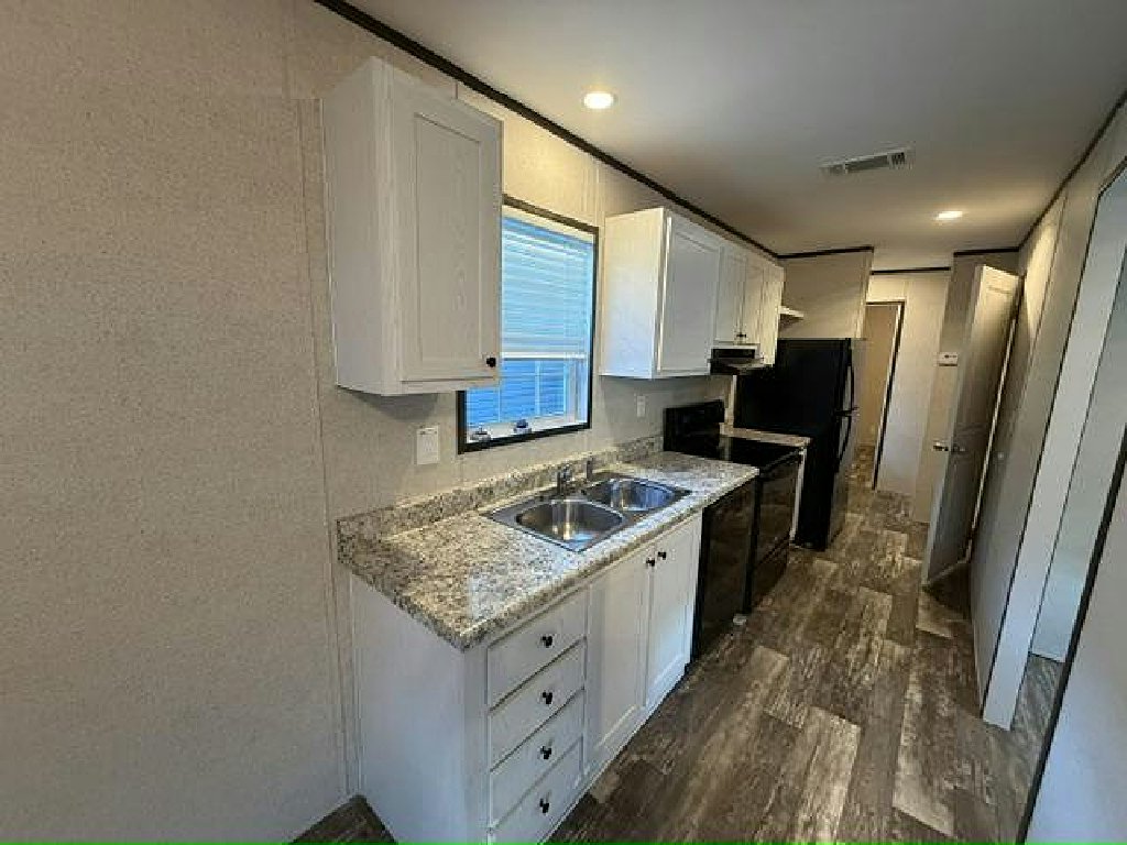 LIVE YOUR DREAM AT PINE GROVE ESTATES