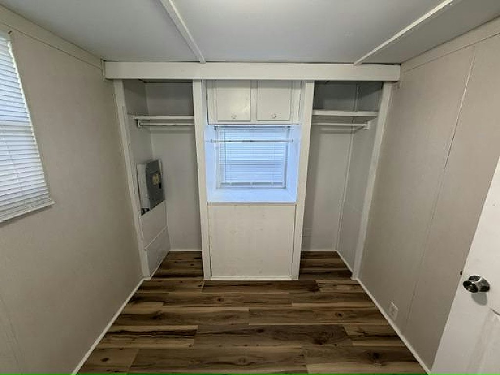 LAKELAND LIVING AT A MAGICAL PRICE