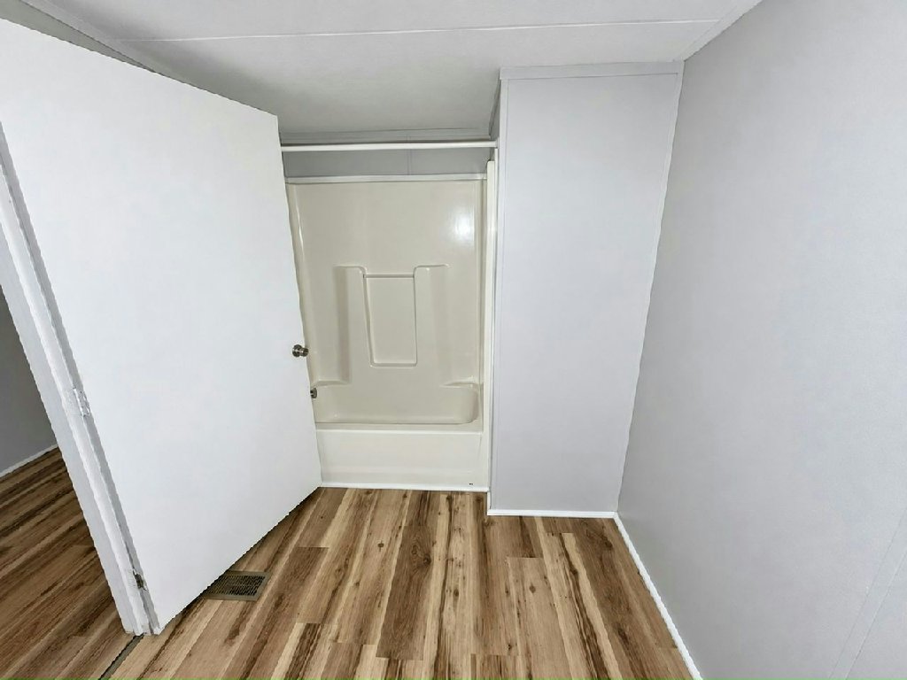 AFFORDABLE RENT, BEAUTIFUL SURROUNDINGS