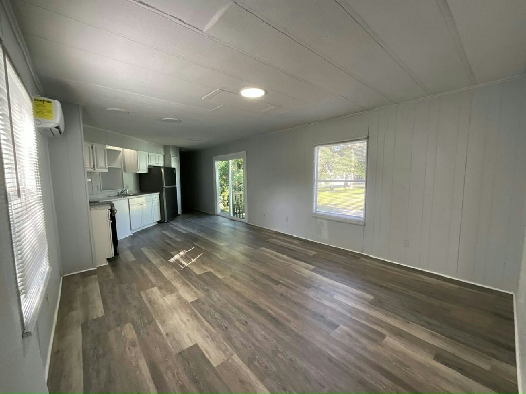 INGLIS LIVING AT A MAGICAL PRICE