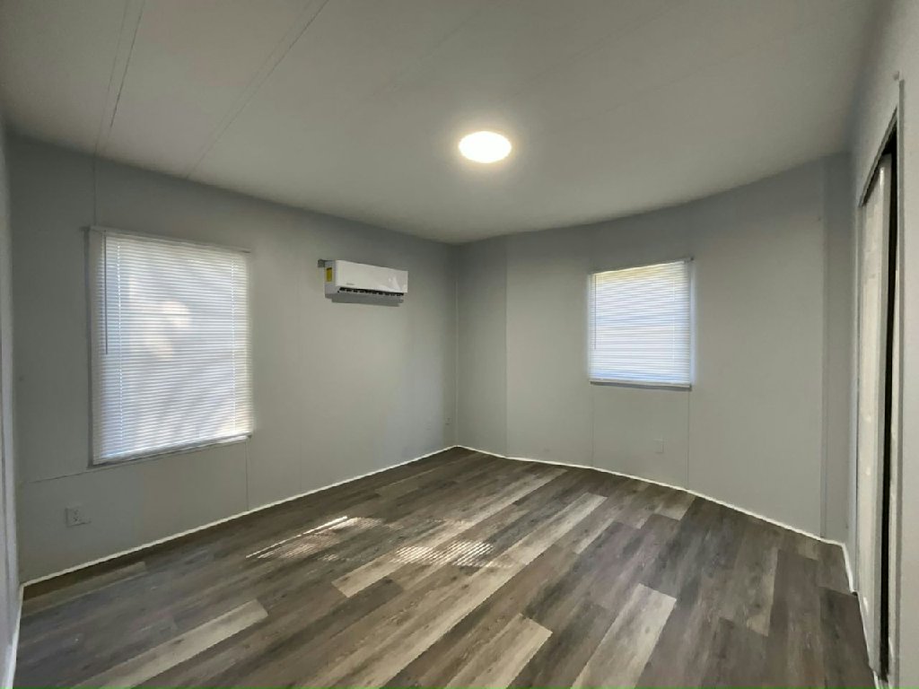 INGLIS LIVING AT A MAGICAL PRICE