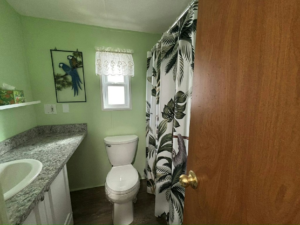 $12,500 | 1994 Skyline | 1 Bedroom | Large Florida Room