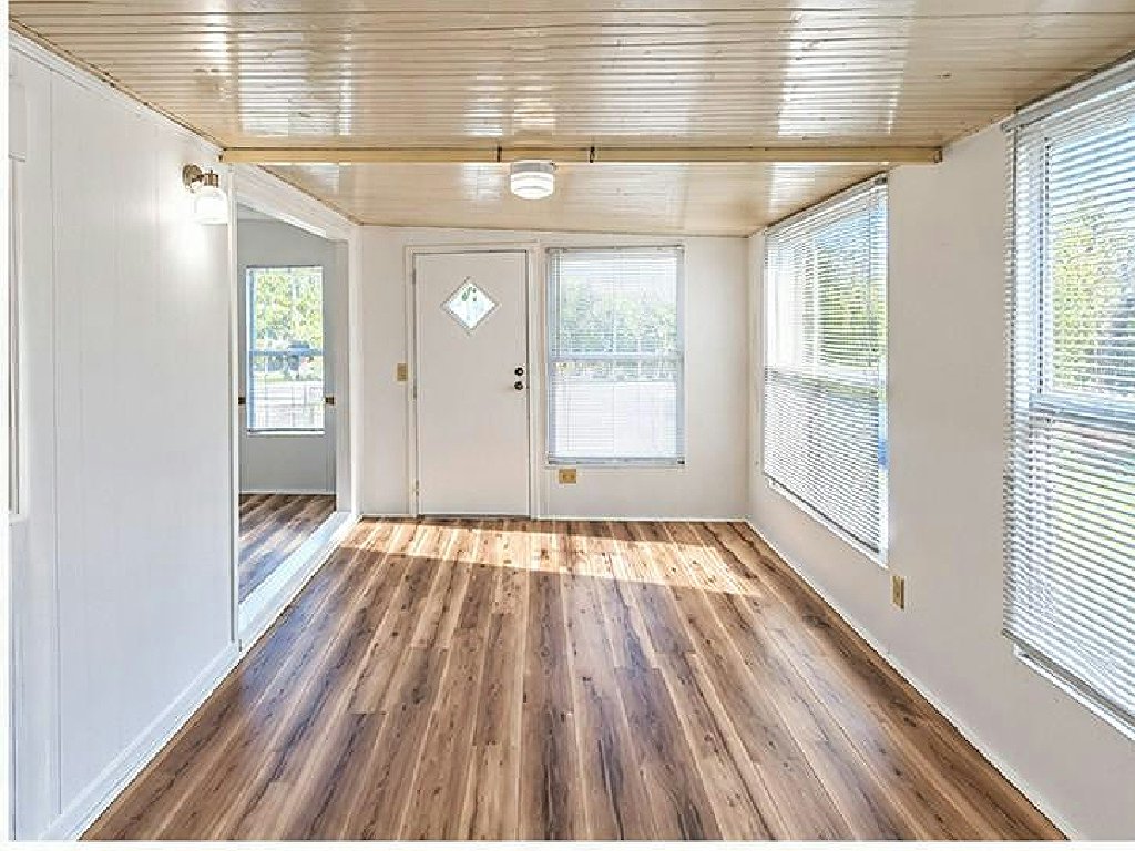 AVON PARK LIVING AT A MAGICAL PRICE