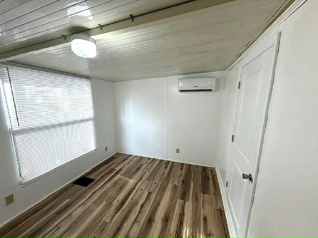 AVON PARK LIVING AT A MAGICAL PRICE