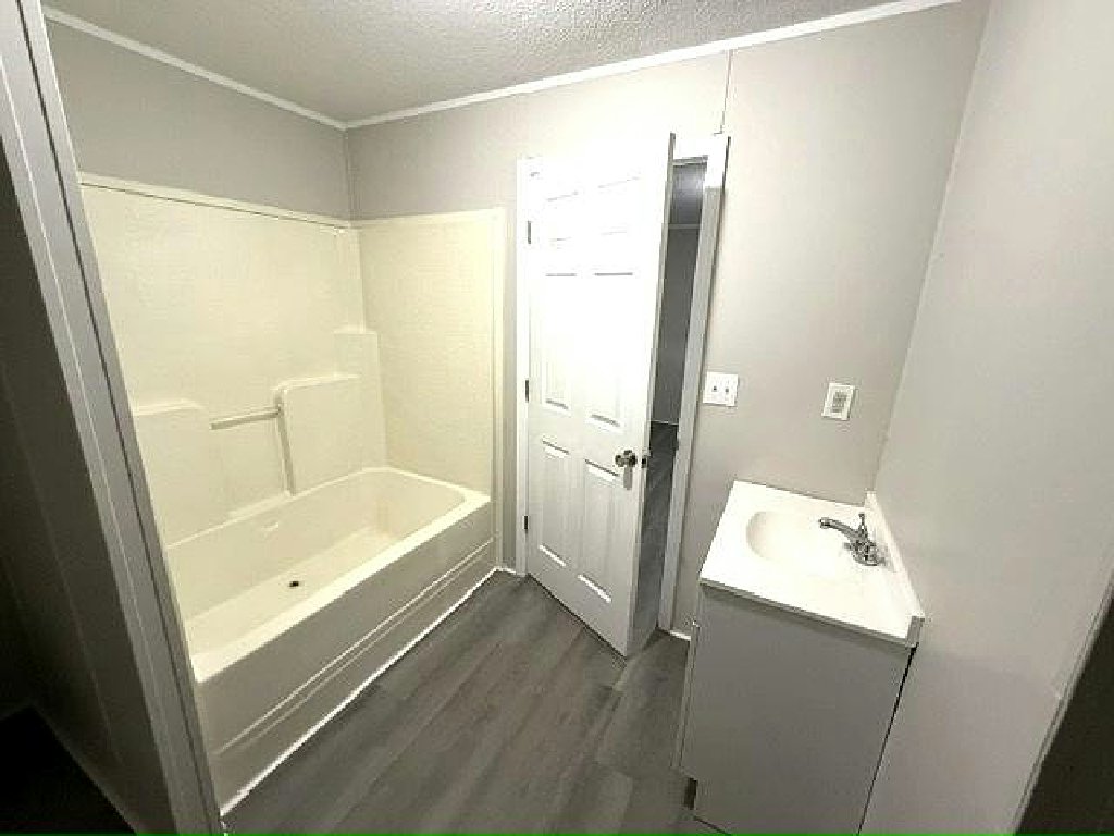 LAKE WALES LIVING AT A MAGICAL PRICE