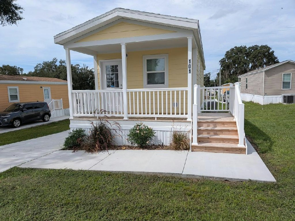 YOUR NEW HOME IN DADE CITY