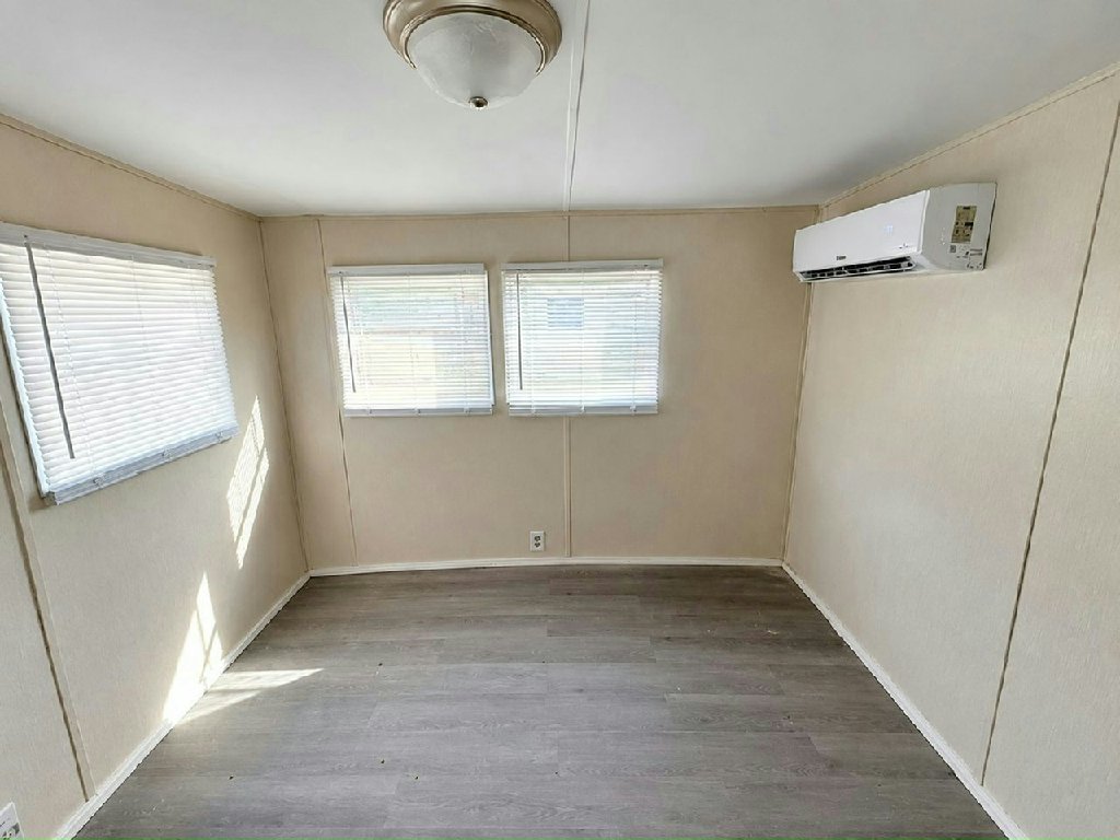 AVON PARK LIVING AT A MAGICAL PRICE