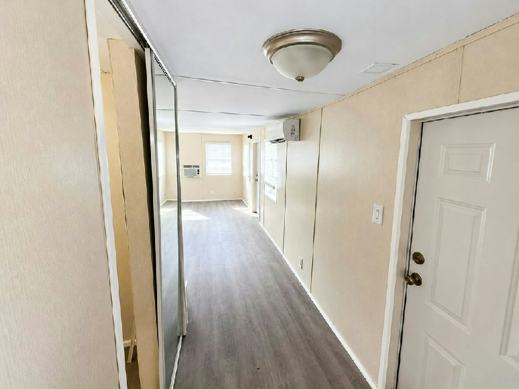AVON PARK LIVING AT A MAGICAL PRICE