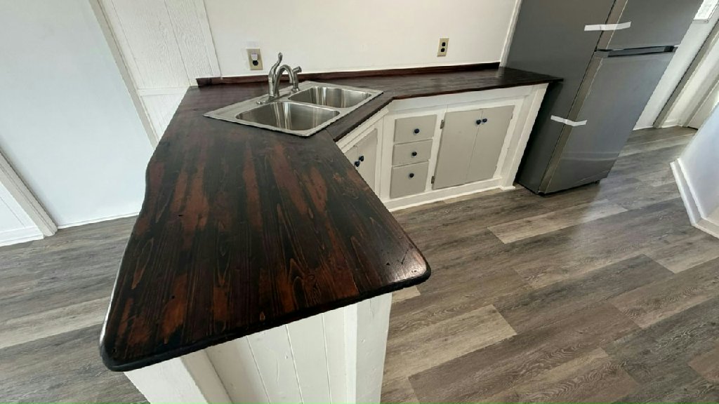 GREAT VALUE GREAT LOCATION