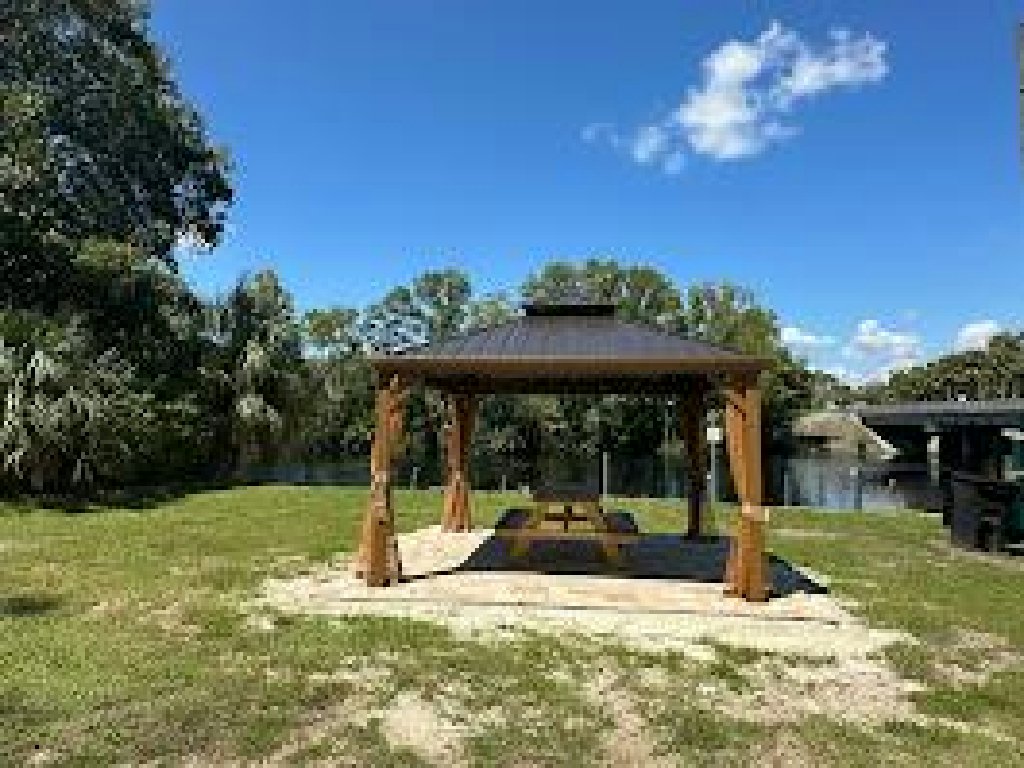 YOUR NEW HOME IN INGLIS