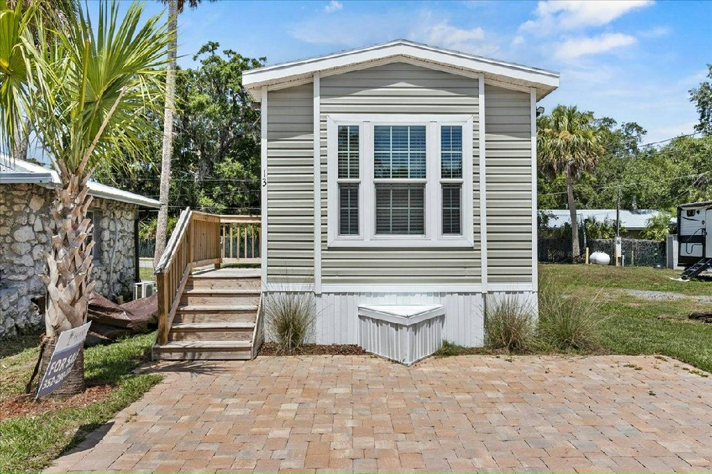YOUR NEW HOME IN INGLIS