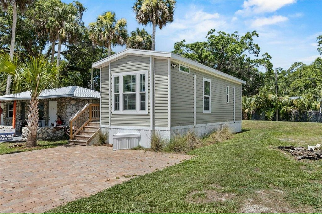 YOUR NEW HOME IN INGLIS
