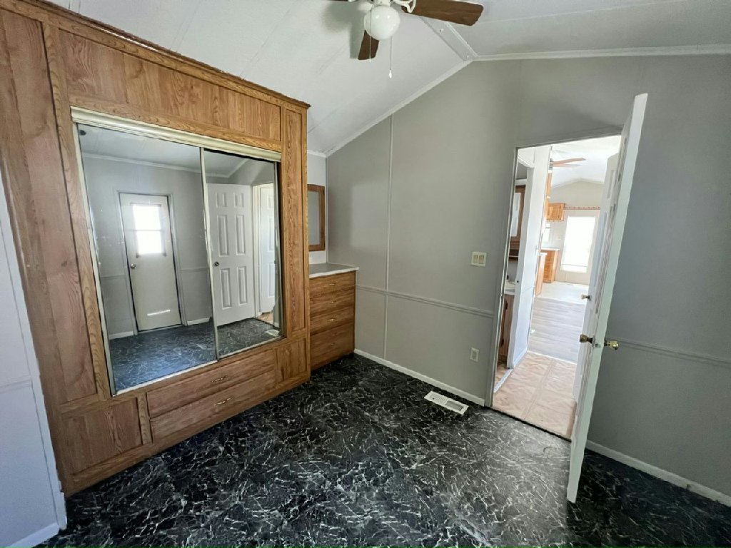 8121-4