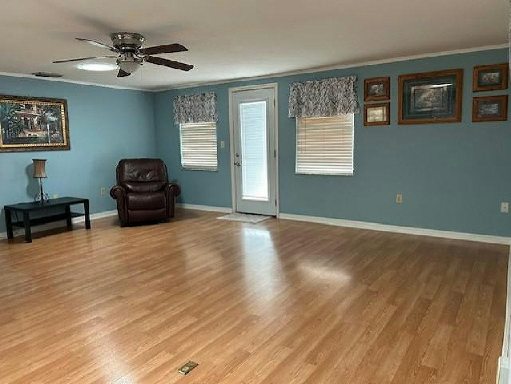 832-4