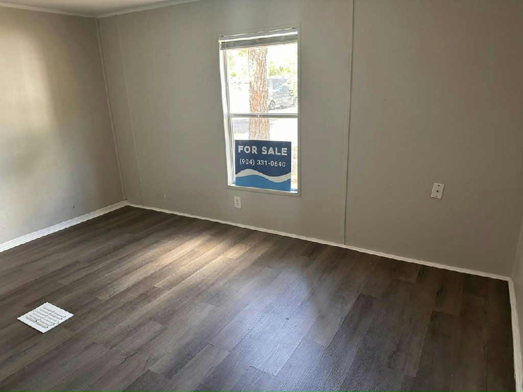 8328-4