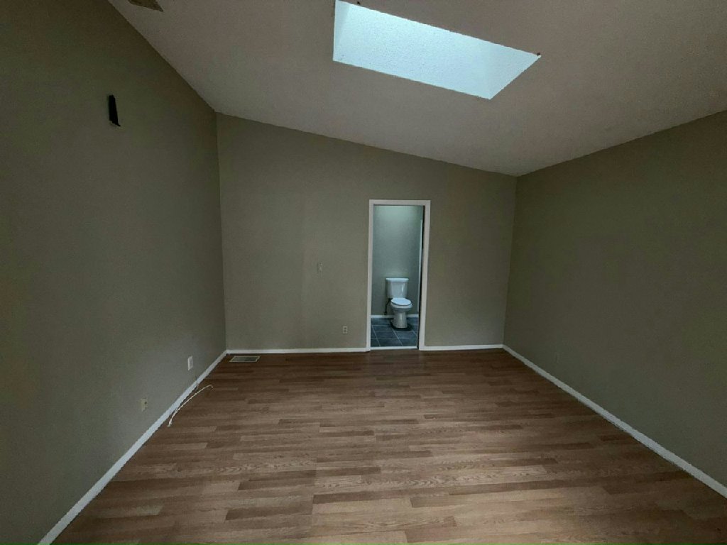 8469-4