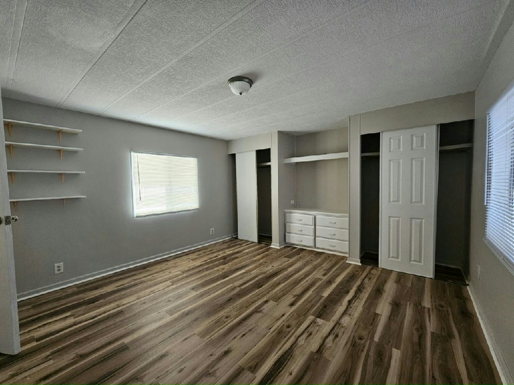 8637-4