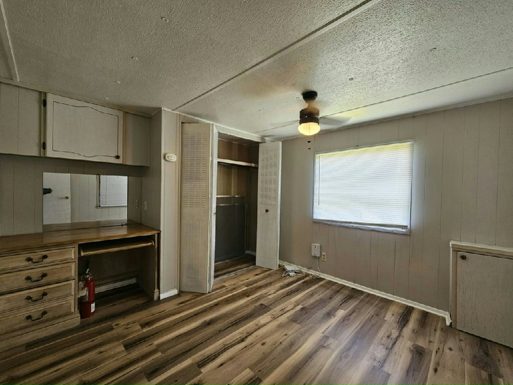 8643-4