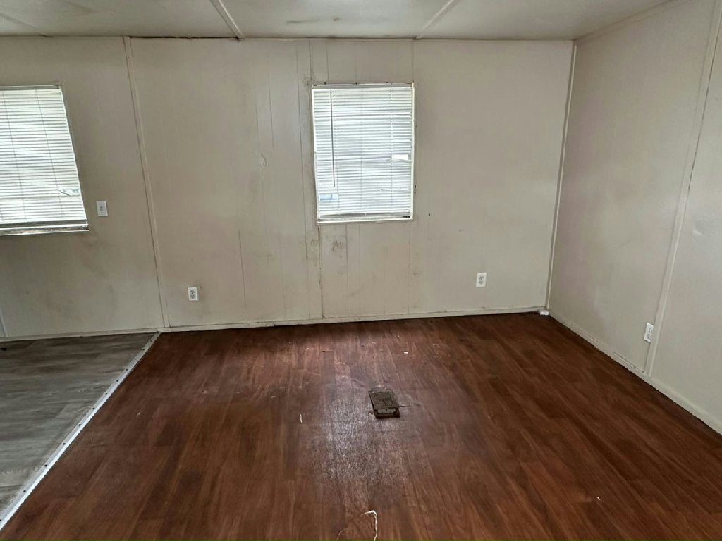 JACKSONVILLE LIVING AT A MAGICAL PRICE