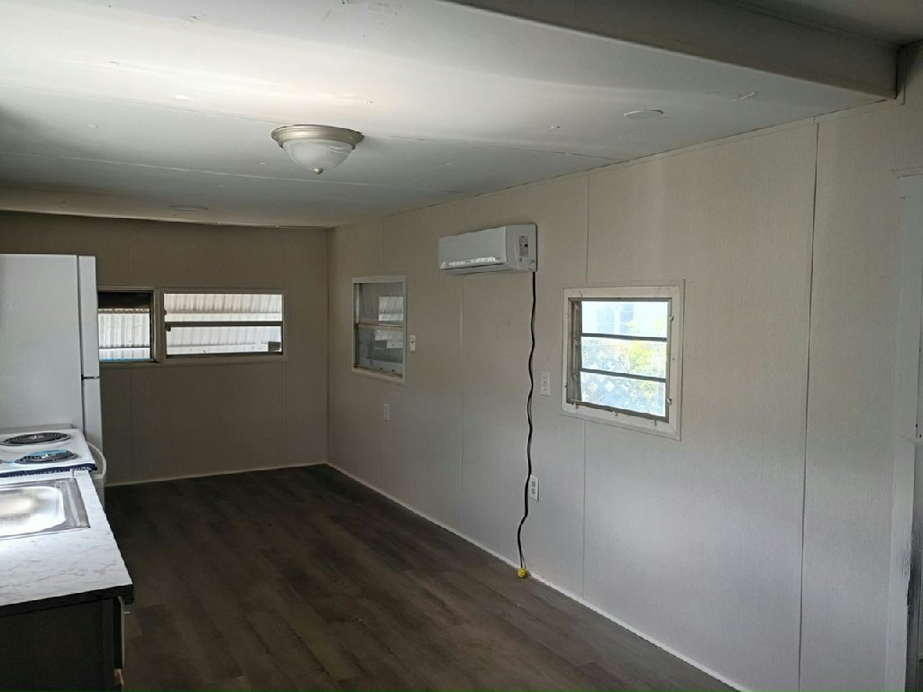 8829-4