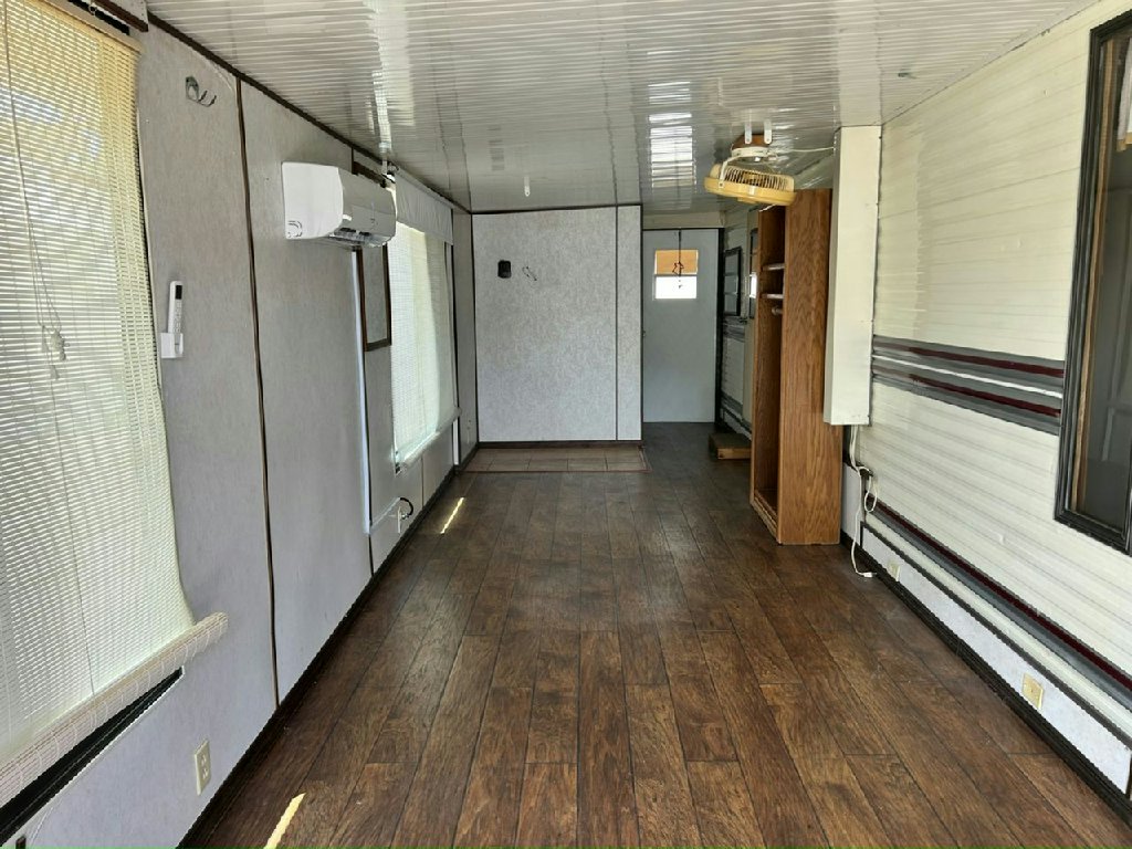 8850-4