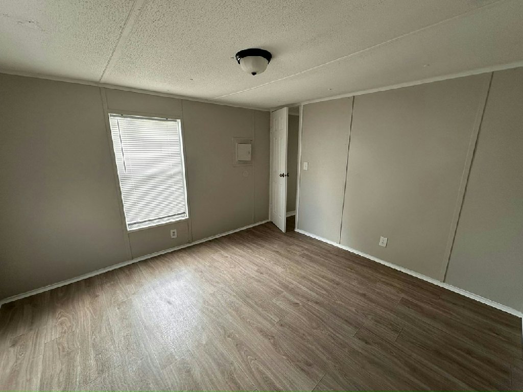 9028-4