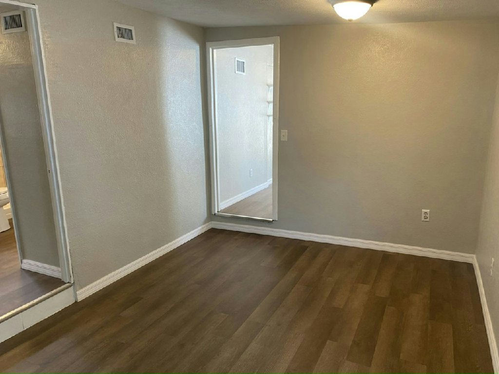 9215-4