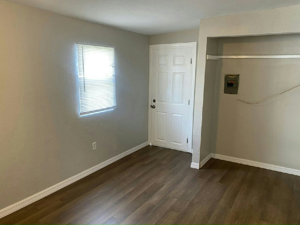 9218-4