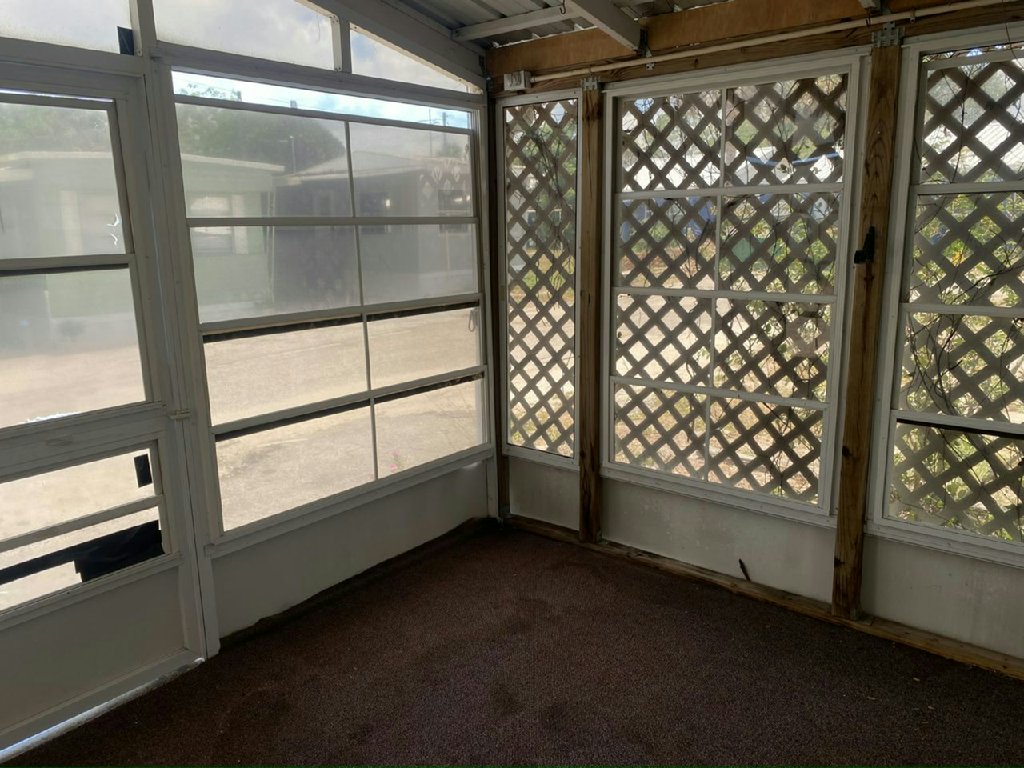 9957-4